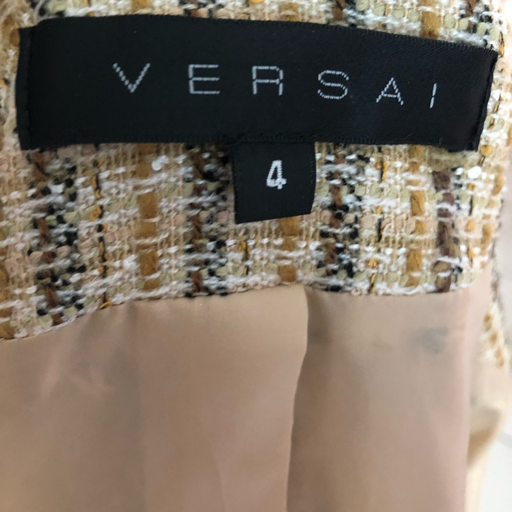Chanel like blazer perfect condition brand new size 6 Verona $35